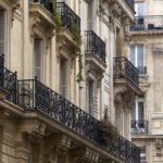 Vendre un bien immobilier en France quand on réside en Algérie : plus-value, représentant fiscal et démarches